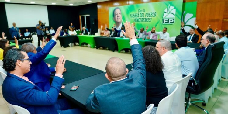 Fuerza del Pueblo anuncia sus voceros en bloques legislativos