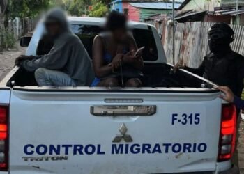 Detienen a 1,216 extranjeros irregulares y deportan a 1,042