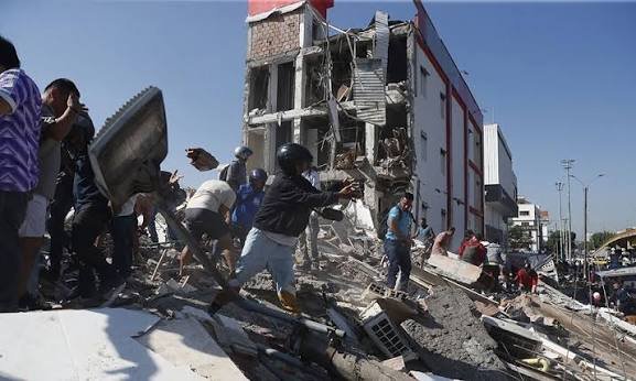 COLOMBIA: Aumentan a 47 los muertos por terremoto 7,4