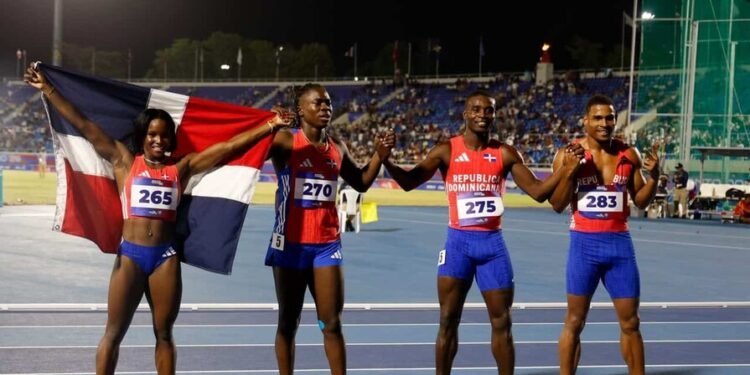 Descalifican relevo mixto 4×100 de RD y pierde medalla de oro