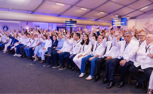 Eligen a Abinader, Ascención y nieto Hipólito para dirigir PRM