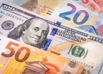 Dólar sube 25 cts. y era vendido $59.80; el euro subió a $70.23