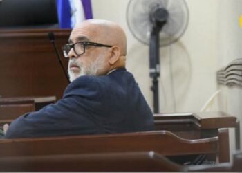 Ángel Martínez es condenado a un año de prisión suspendida por difamar a Faride Raful