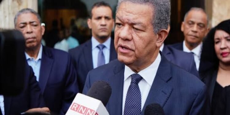 Leonel dice FP aún no define candidato presidencial 2028