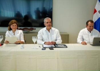 Presidente anuncia RD$10,700 millones para obras en el Cibao