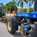 Productores paralizan más de 200 tractores en San Juan