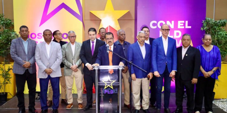 Libra de pollo costaba RD$44 la libra en 2020; seis años después sube más de RD$100, según el PLD