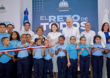 Gobierno entrega escuela Orlando Martínez en Ciudad Juan Bosch, SDE que beneficia a 945 estudiantes