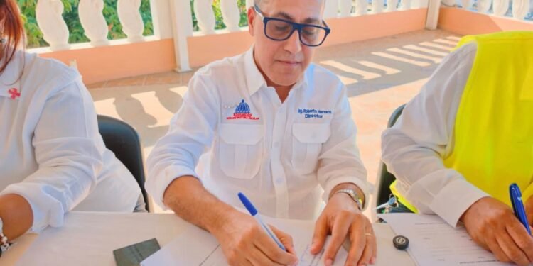 Director de Infraestructura Escolar supervisa avances de obras educativas en Barahona, Bahoruco y San Juan