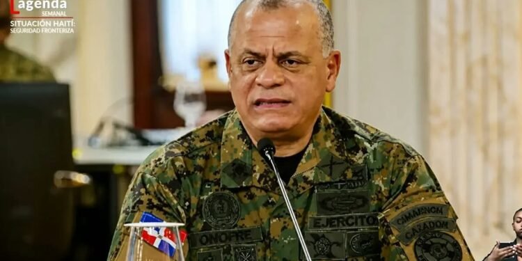 Bandas controlan rutas de Puerto Príncipe, pero no avanzan hacia RD, dice Onofre