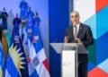 Llama a convertir el crecimiento económico en bienestar popular