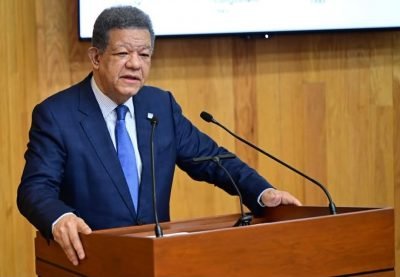 Leonel Fernandez Pide renegociar DR-CAFTA para proteger productores de arroz