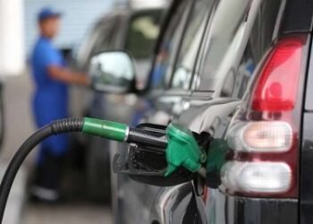 Suben otros RD$5. a la gasolina premium y $12 a gasoil óptimo